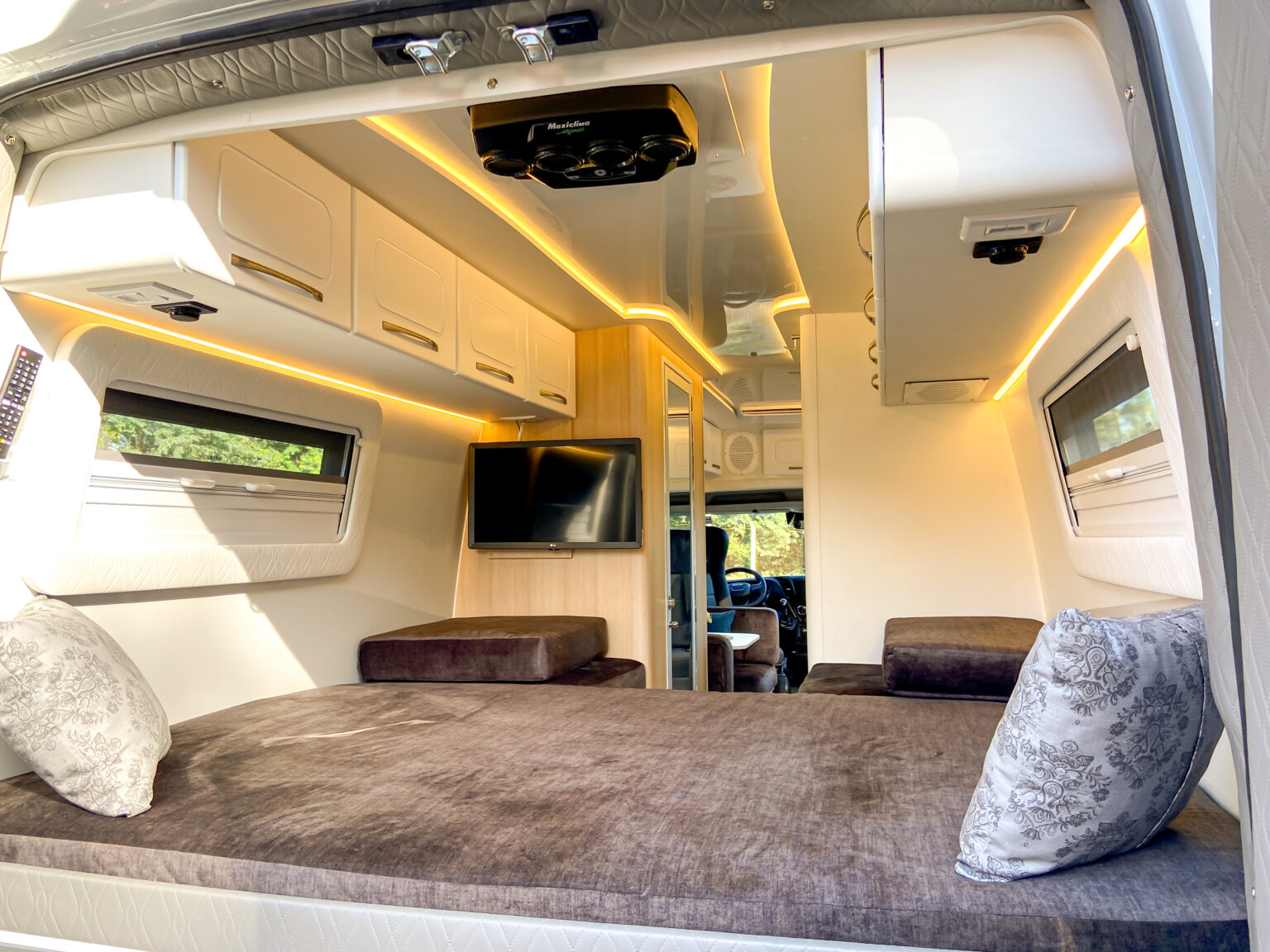 7da576a77c9a4ebdb21f308aeb06d117