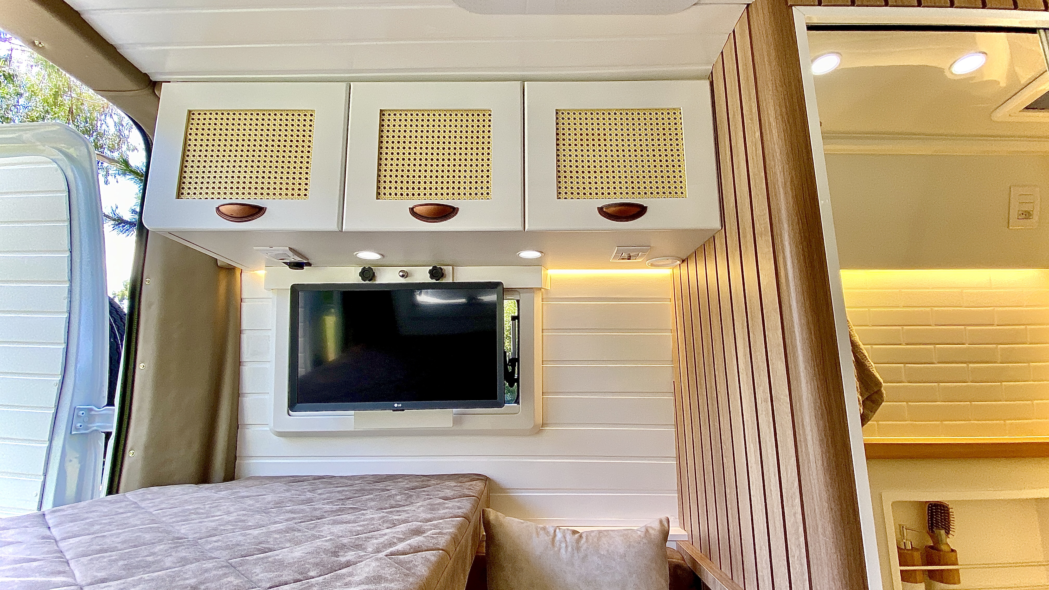 ee4a8b27e0854dcea4e62f56067e54d4