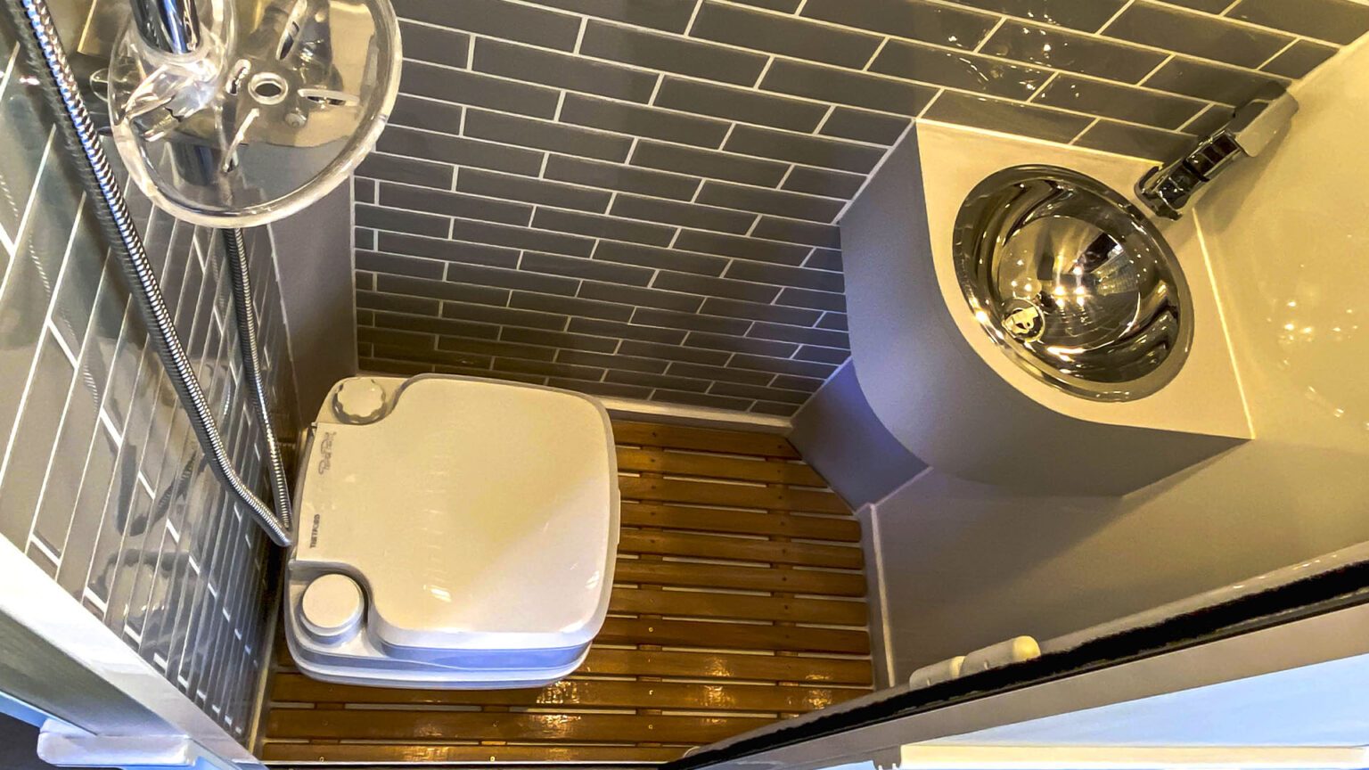 2021_0000s_0013_e89b1647dd934ec181a184cb83f9ea8f