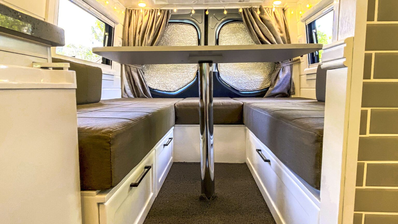 2021_0000s_0015_0511e294ae534c1cbc1d47dc39f867c1