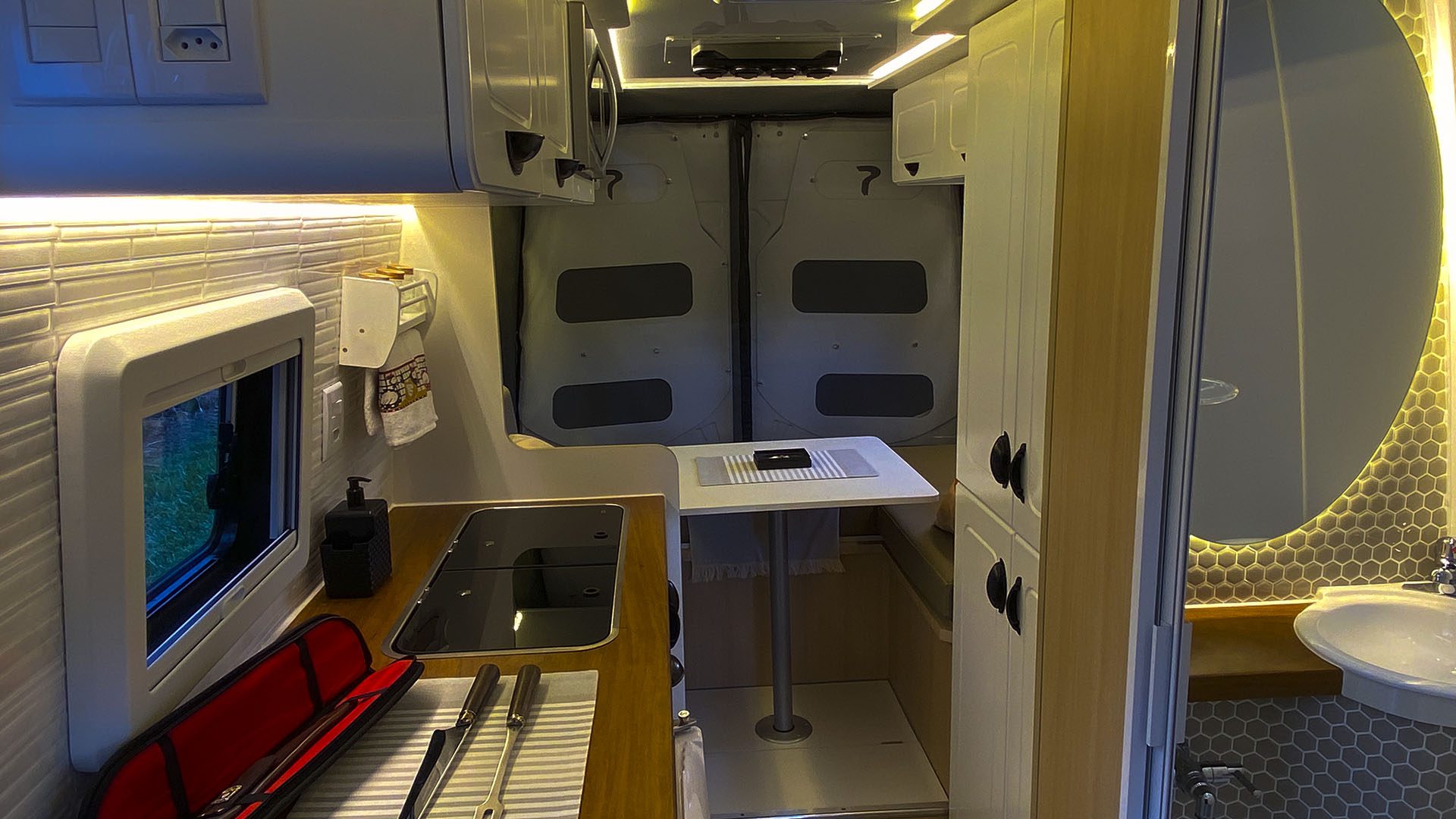 EDITADAS CHOICE_0000s_0002_d312b37e6f2c463ba41e0592a373926f