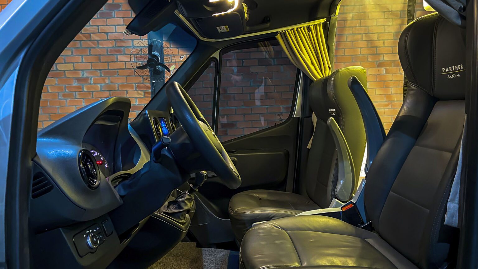 EDITADAS CHOICE_0000s_0013_3325b738be97401ab3f6f4178548233c