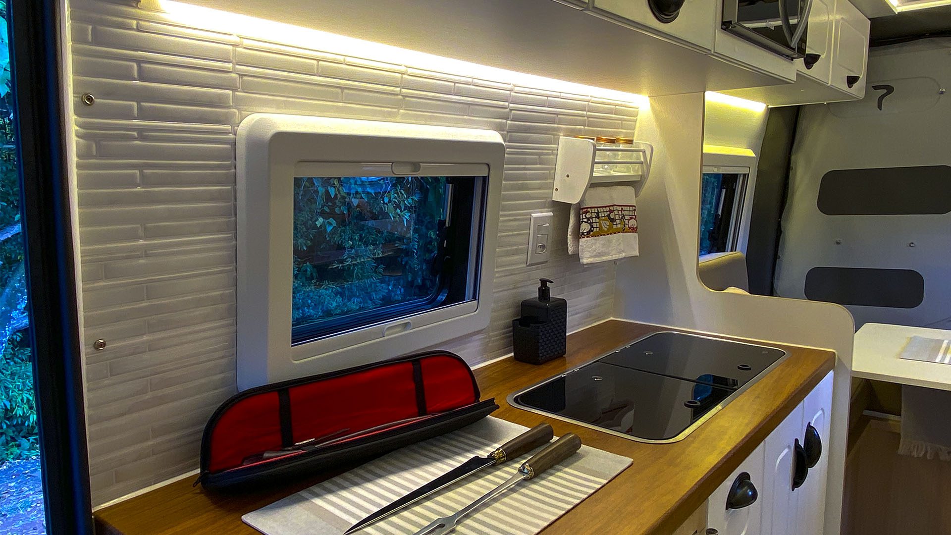 EDITADAS CHOICE_0000s_0017_b4568f094d2e40b8b0f48b2ea3bea820