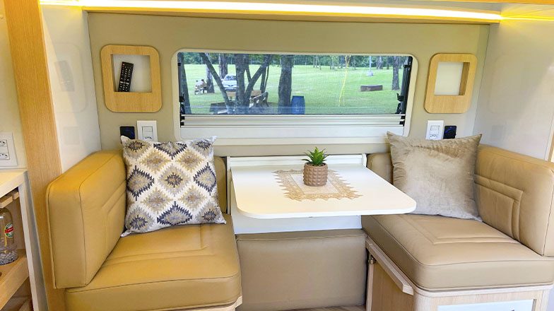 Sem Título-1_0000s_0001s_0018_PHOTO-2024-03-28-17-33-00(2)