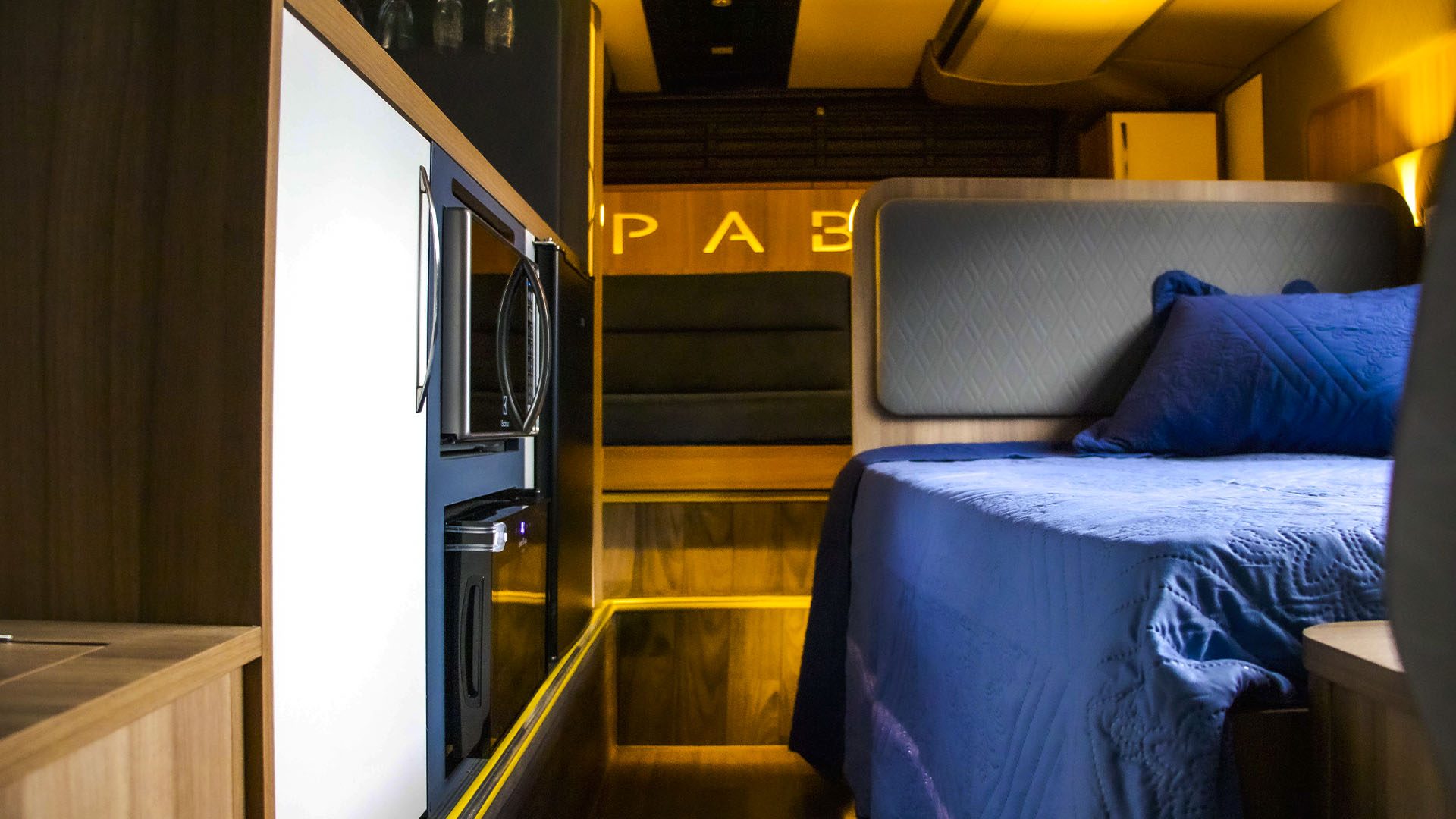 editadas Highway_0000s_0006_93a910fcdfcf41268251512425fb3d44