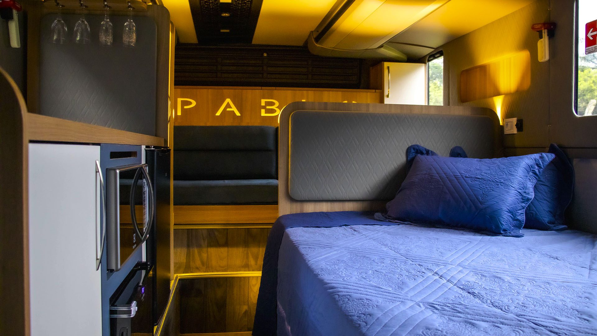 editadas Highway_0000s_0015_ce315d6c07a846b287e5154f5e767a87